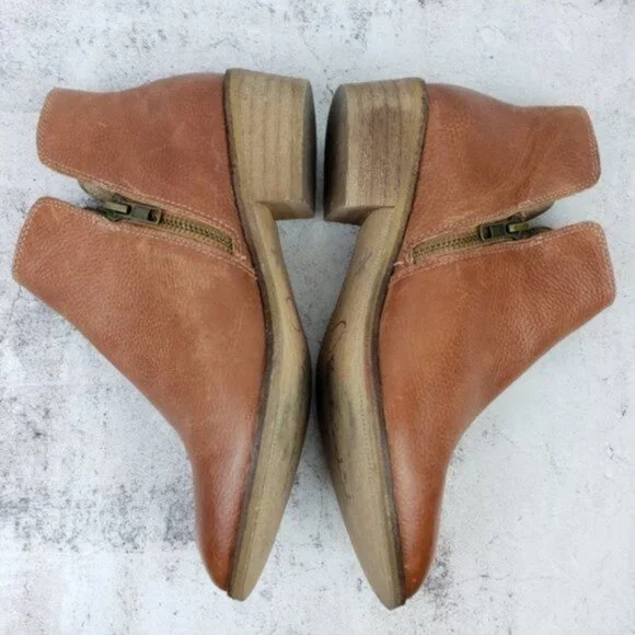 Splendid Pebbled Genuine Leather Ankle Booties size 6.5 Minimalist Preppy - Picture 5 of 12